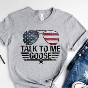 EUC MILITARY GREEN Talk to Me Goose TShirt